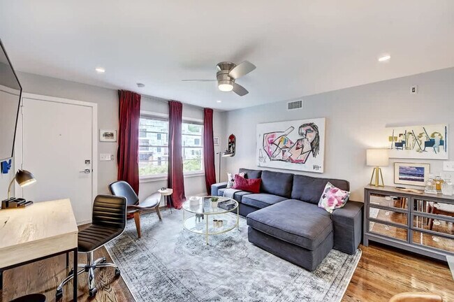 Photo - 510 Queens Rd Unit ID1331042P