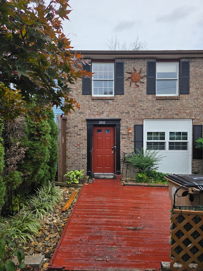 Photo - 2842 Lake Forest Dr