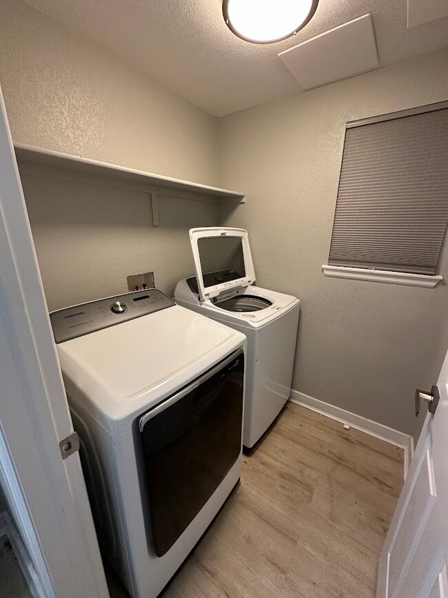 Photo - 5404 S Valdai Way