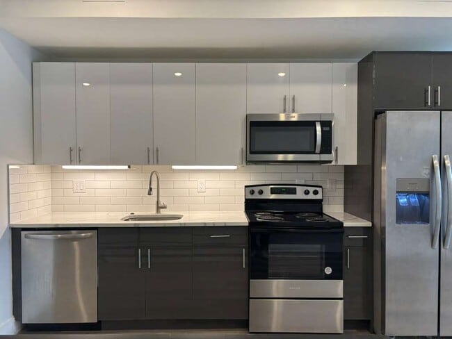 Photo - 2347 N 6th St Unidad A