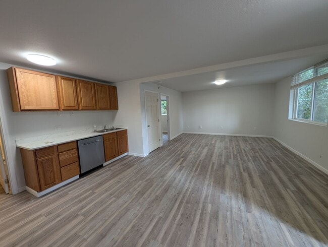 Photo - Harbel3931 Unit B