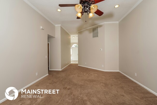 Photo - 4928 Madison Cir