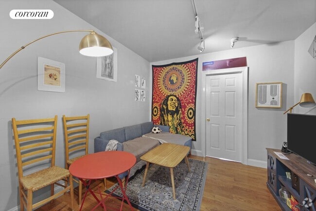 Building Photo - 163 Chrystie St Rental