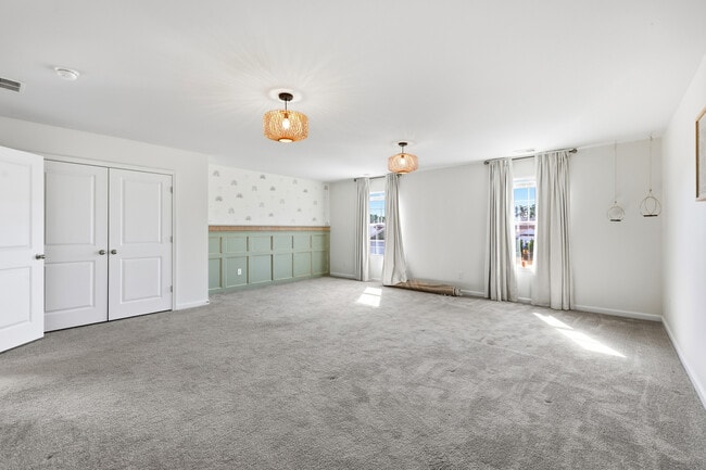 Photo - 2219 Blackthorn Dr