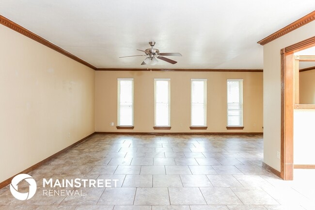 Photo - 8312 NW 112th St