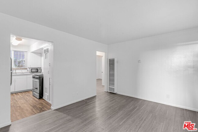 Photo - 717 Ocean Front Walk Unit C