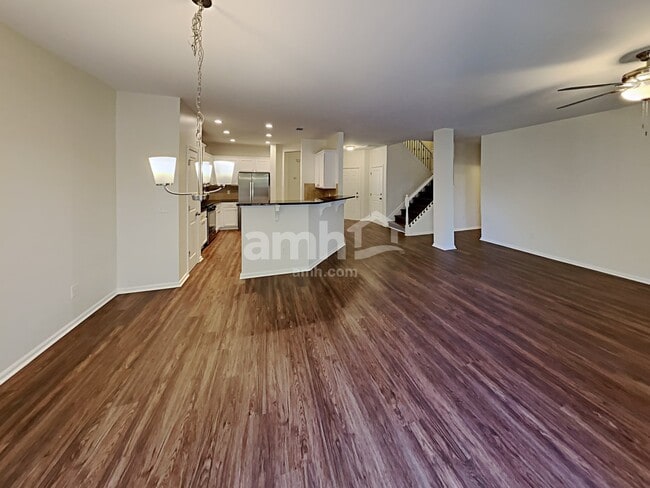 Photo - 511 Crestmont Ln