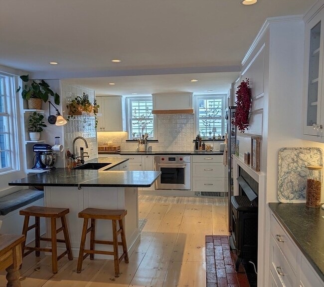 Photo - 15 Washington St