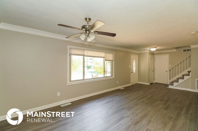 Photo - 1566 Pintail Rd