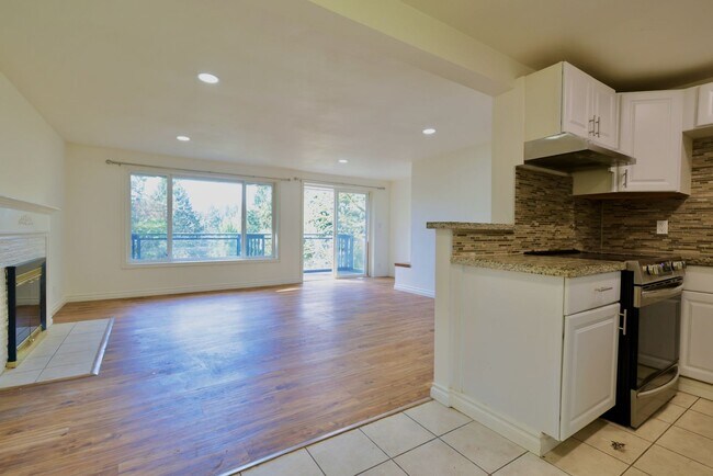 Photo - 17305 Dayton Ave