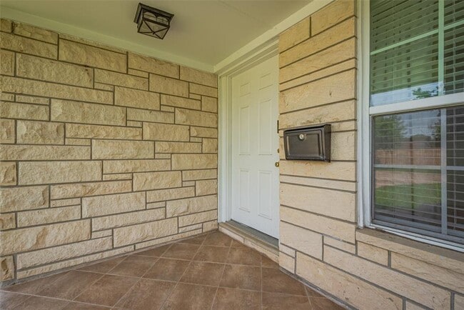 Photo - 3042 Oak Forest Dr Casa