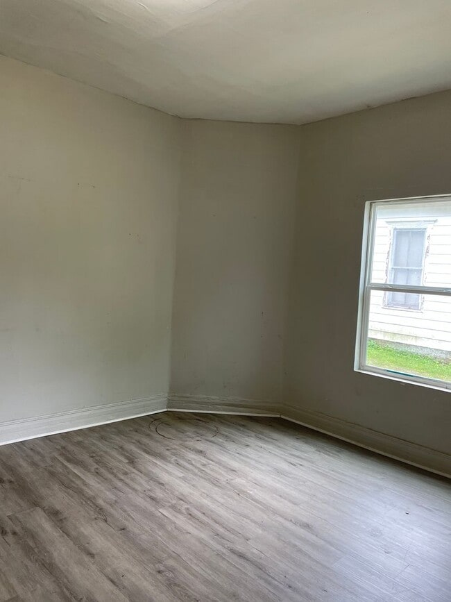 Photo - 1 Bed 1 Bath House with bonus room-Available Now