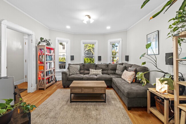 Photo - 57 Grove St Unidad 57