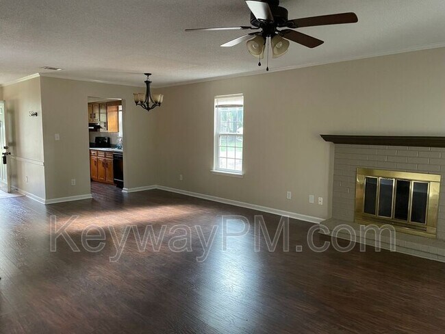 Photo - 2412 Deodara Dr Unit A