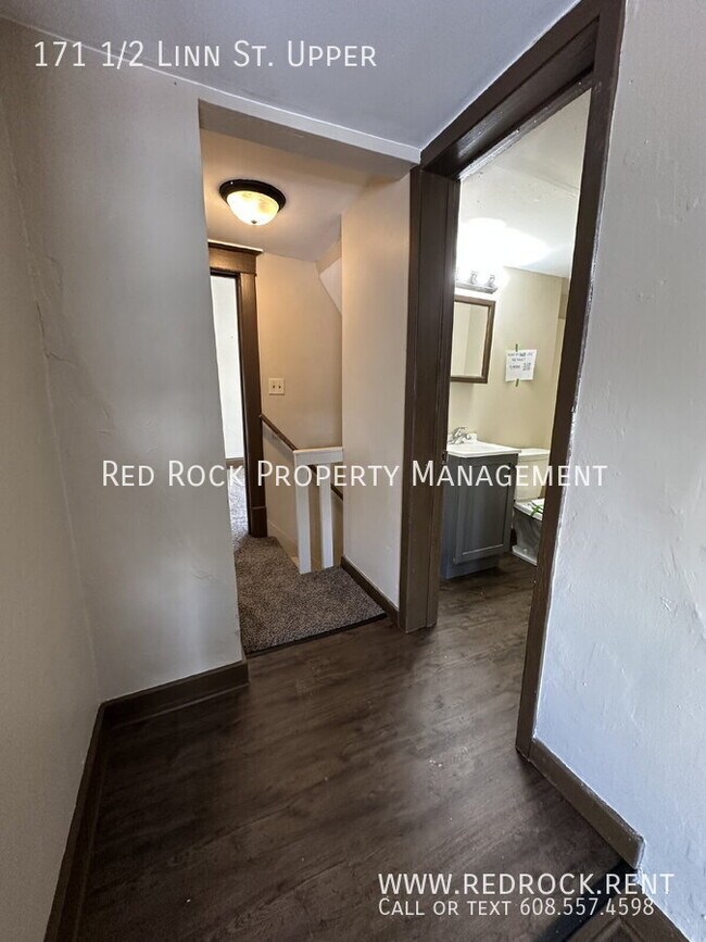 Photo - 171 1/2 Linn St. Upper-