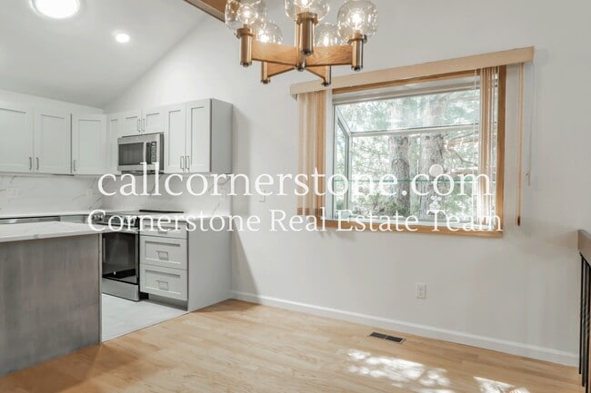 Photo - 2695 Norwich Dr