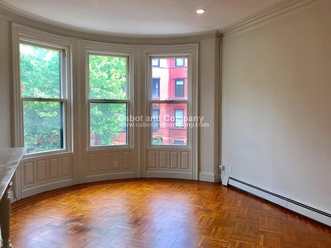 Photo - 428 Marlborough St Unit 4A