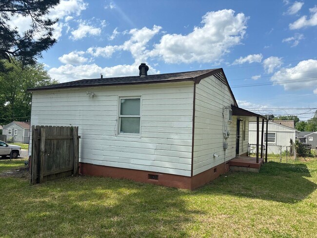 Photo - 4496 Range Line Rd