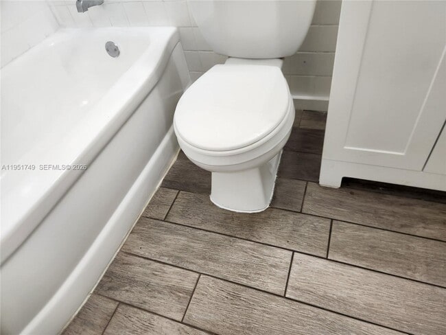 Photo - 16031 NE 18th Pl Unit 1B