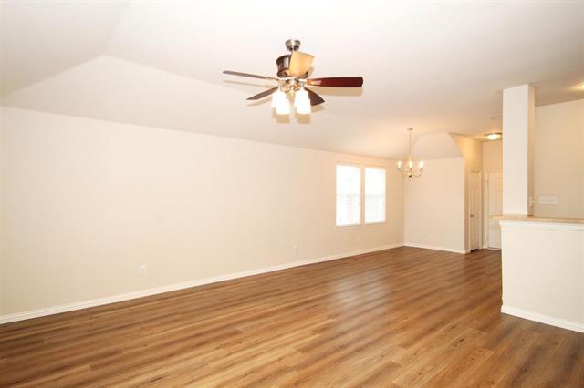 Photo - 1108 Honeywell Dr