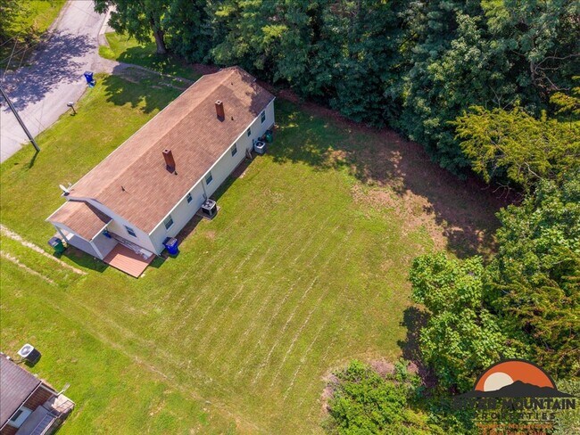 Photo - Charming Duplex Near Downtown Blacksburg