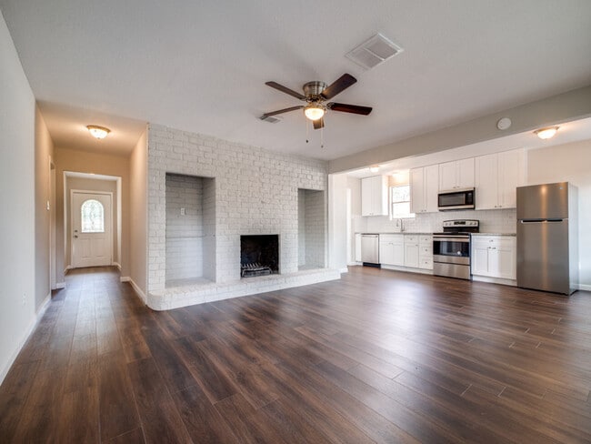 Photo - 287 Eldon St