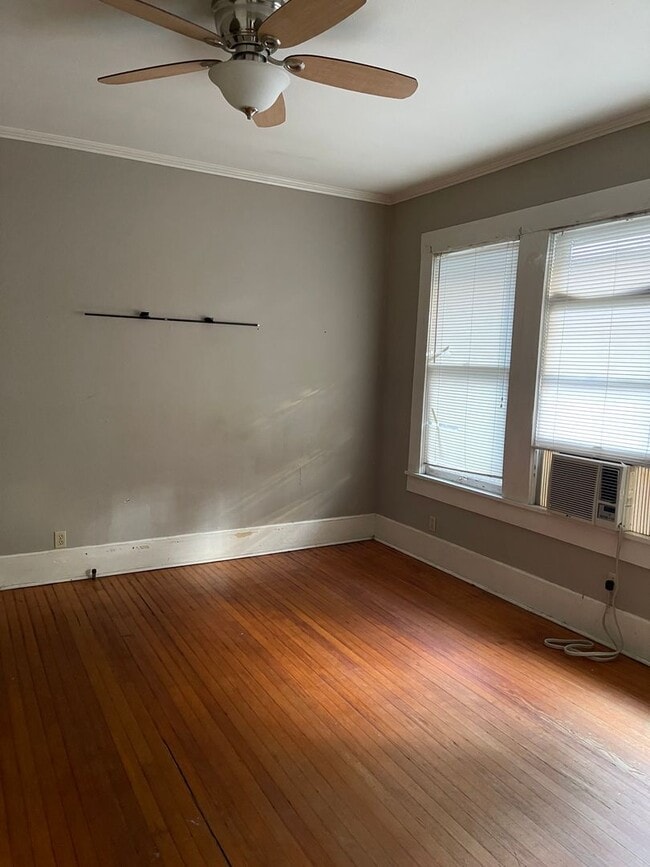 Photo - 2310 Scovell-B