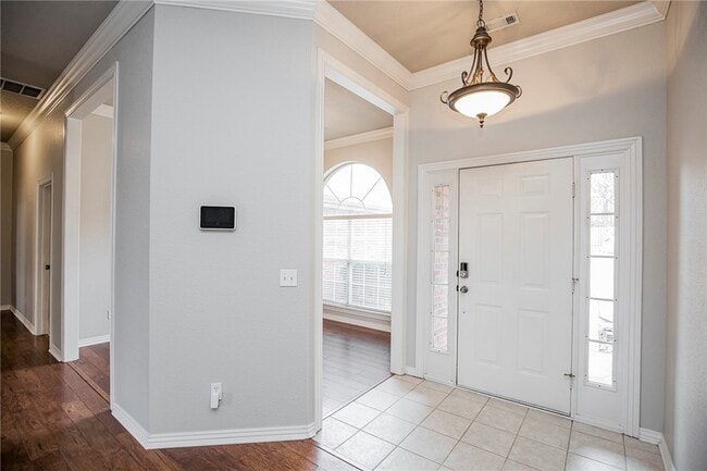 Photo - 2803 Foxwood Dr