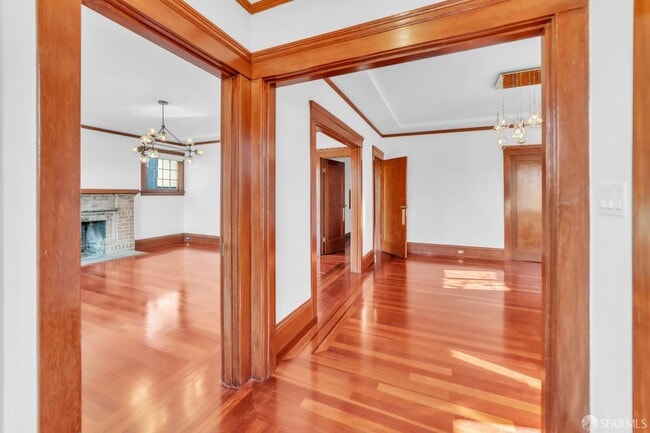 Photo - 80 Corona St