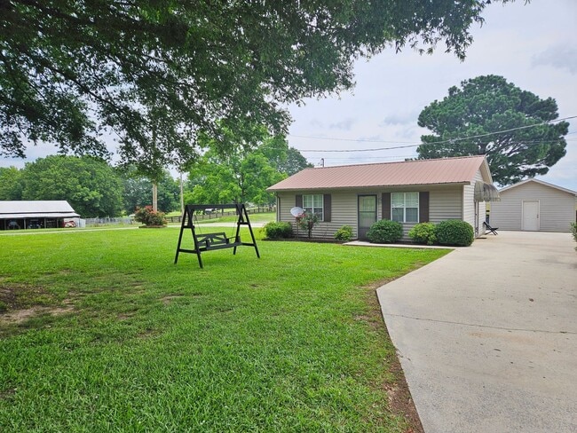 1 Bedroom, 1 bath House - 1 Bedroom, 1 bath House