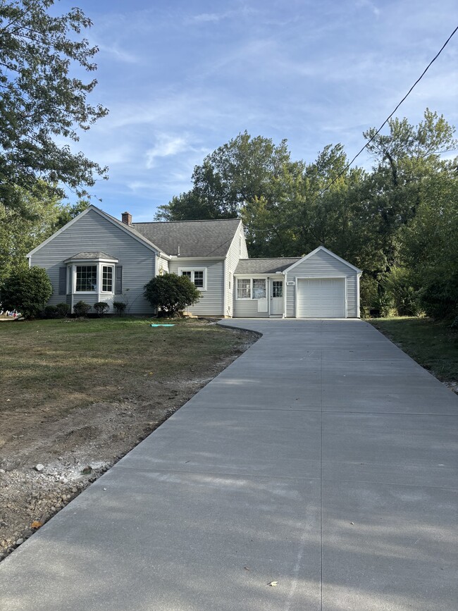 Photo - 3327 Alpine Dr