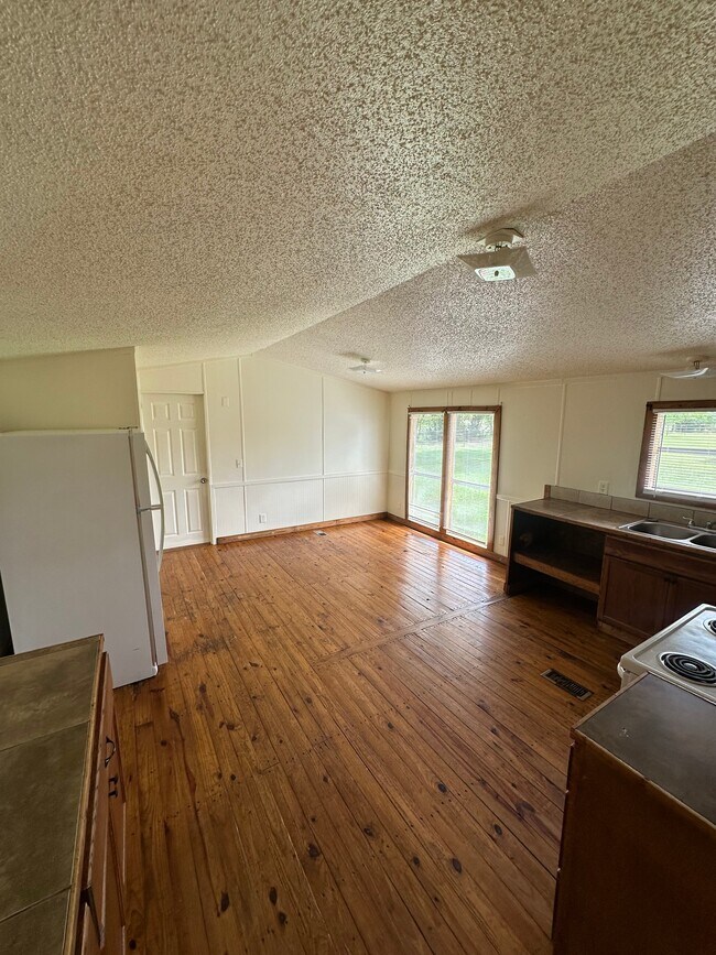 Photo - 10017 Wrangler Wy