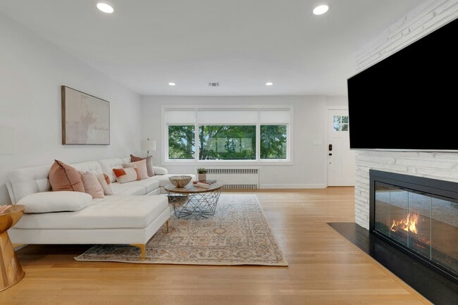 Photo - 117 Sagamore Rd