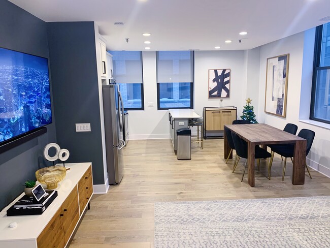 Building Photo - 680 S Federal St Unit Apt 808