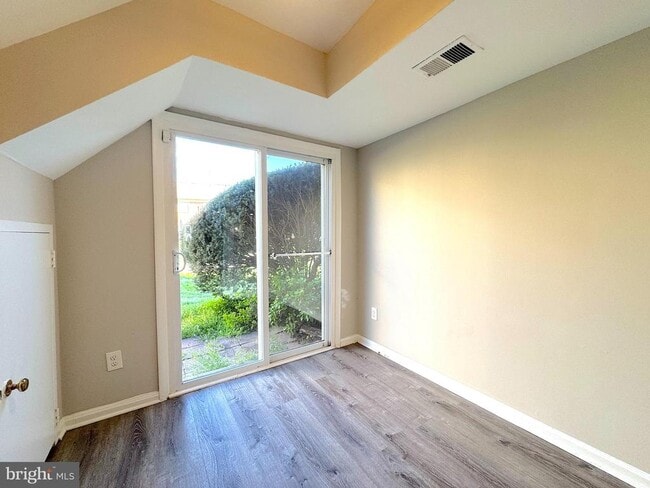 Photo - 9689 Hagel Cir