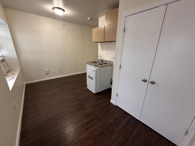 Photo - 1201 N 18 St