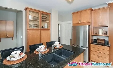 Photo - 1995 Grand Ave