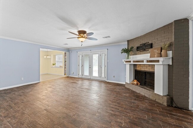 Photo - 427 Whitecap Dr