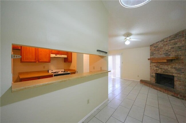 Photo - 12212 Alderbrook Dr