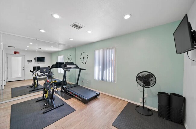 Laurel Palms Apartments