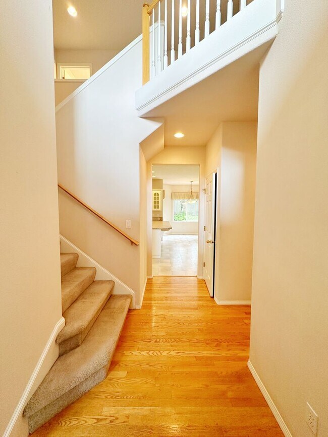 Photo - Gorgeous 4-Bedroom, 2.5-Bathroom House in Beaverton