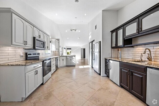 Building Photo - 11110 SW 9th Pl Rental