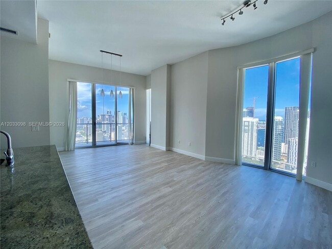 Photo - 185 SW 7th St Unit 4311
