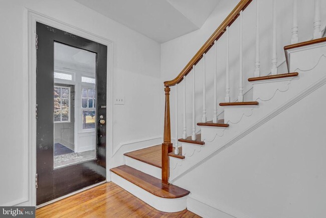 Photo - 341 Allen Ave