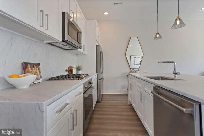 Photo - 1255 Penn St NE Unidad 2