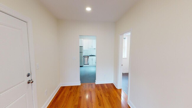 Photo - 123 Sutherland Rd Unidad G