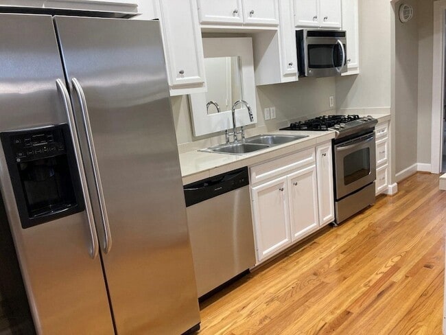 Photo - 5941 S Loop E Unit 705