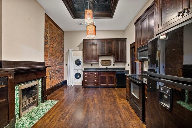 Photo - 109 Cedar St