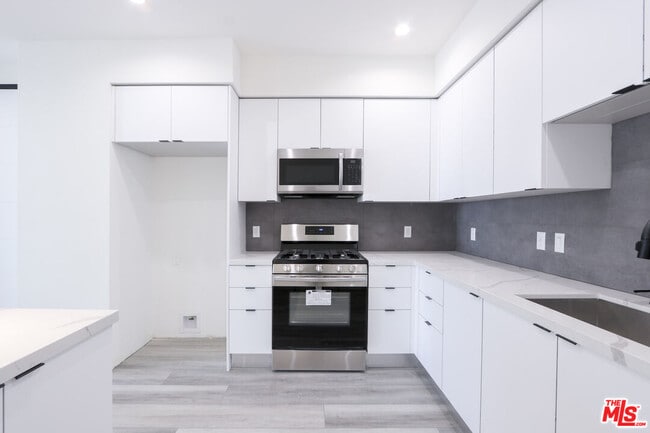 Photo - 11800 Courtleigh Dr Unit 404