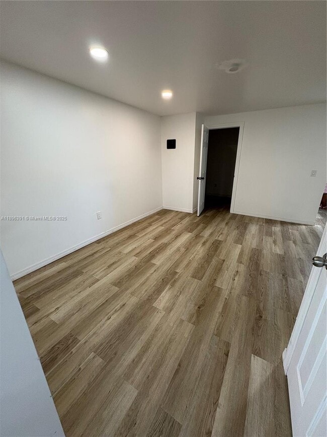 Photo - 650 SW 28th Terrace Unit B